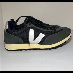 Veja Rio Branco Sneakers